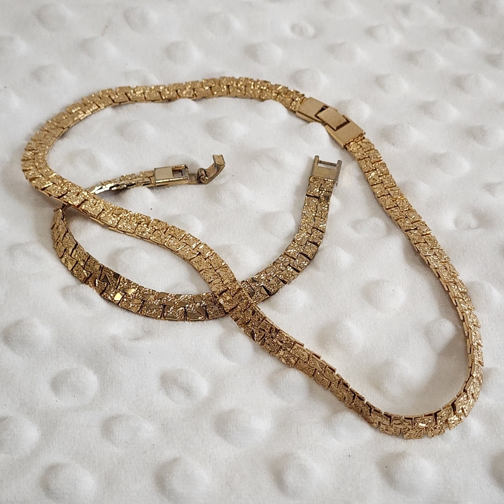 Goldtone Vintage Necklace and Bracelet Set in Flat Ingot/Nugget Design